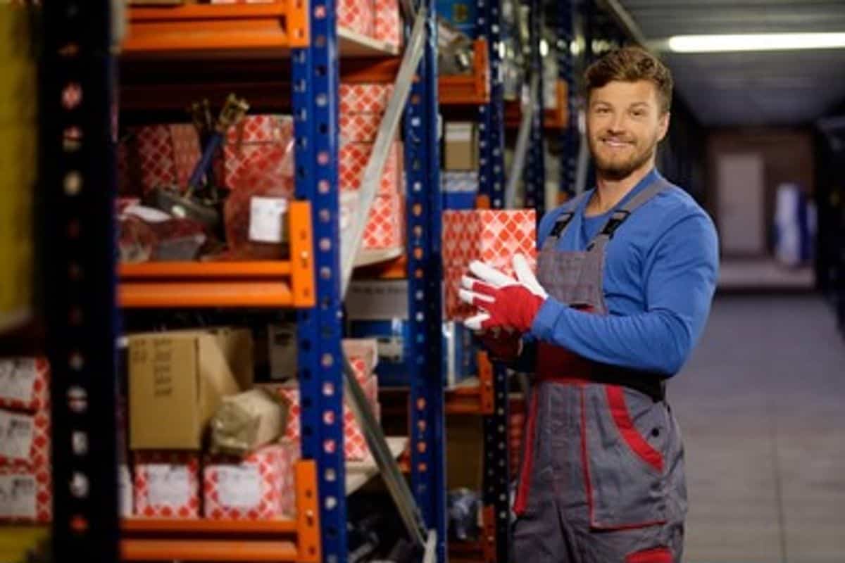Storekeeper jobs in the UK
