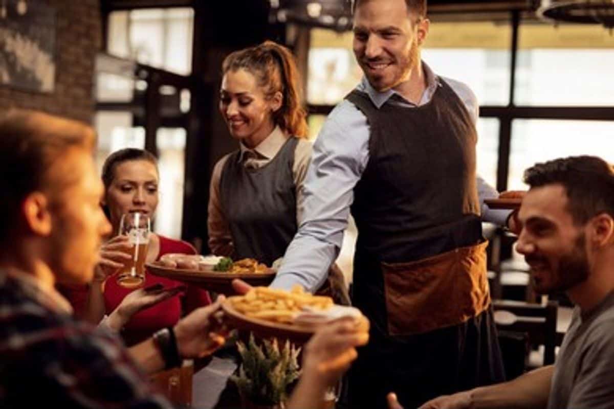 Waiters and Waitresses Jobs in USA