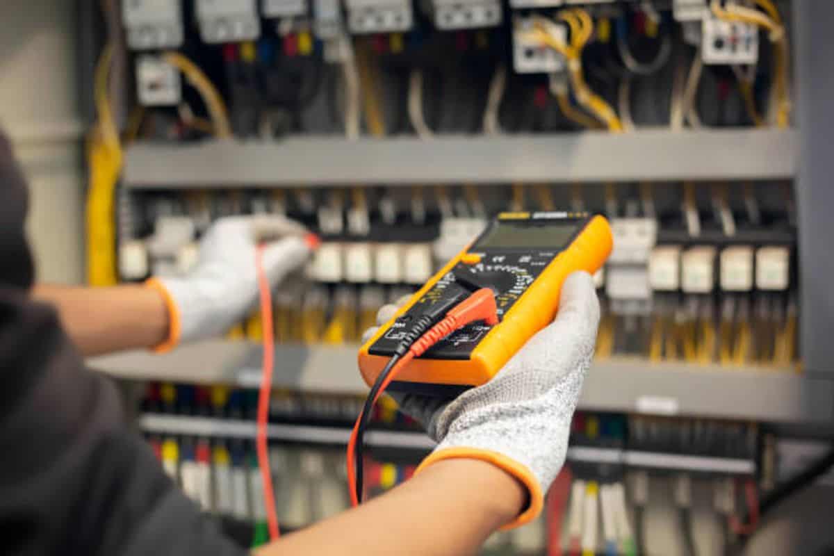 Electricians in the United Kingdom