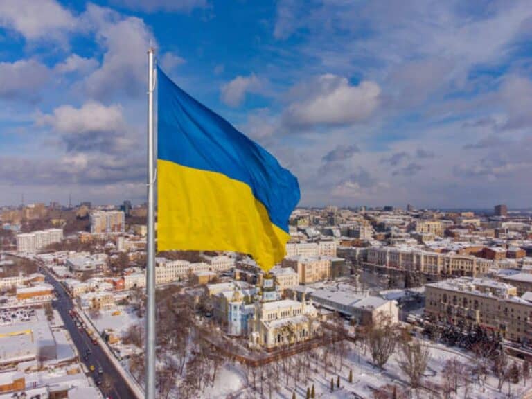 Jobs in Ukraine for Foreigners and Salaries