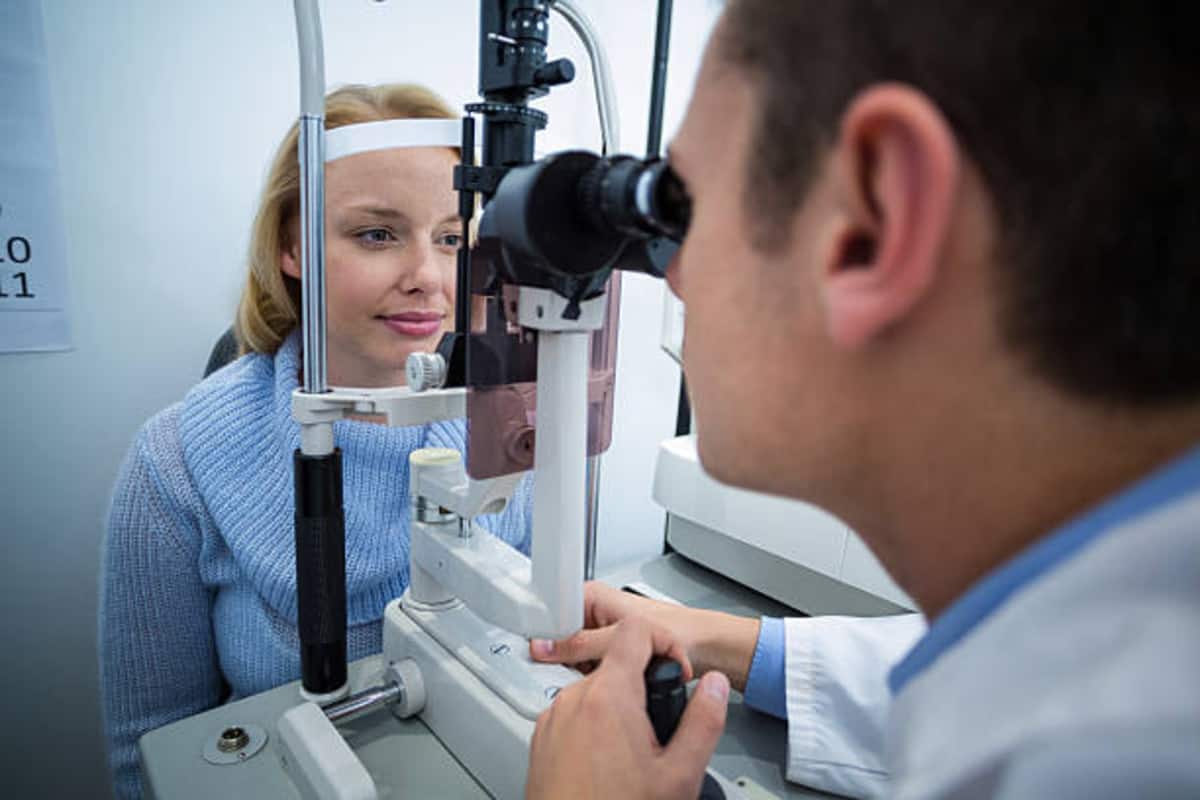 Ophthalmic Technician Salary and Job Description